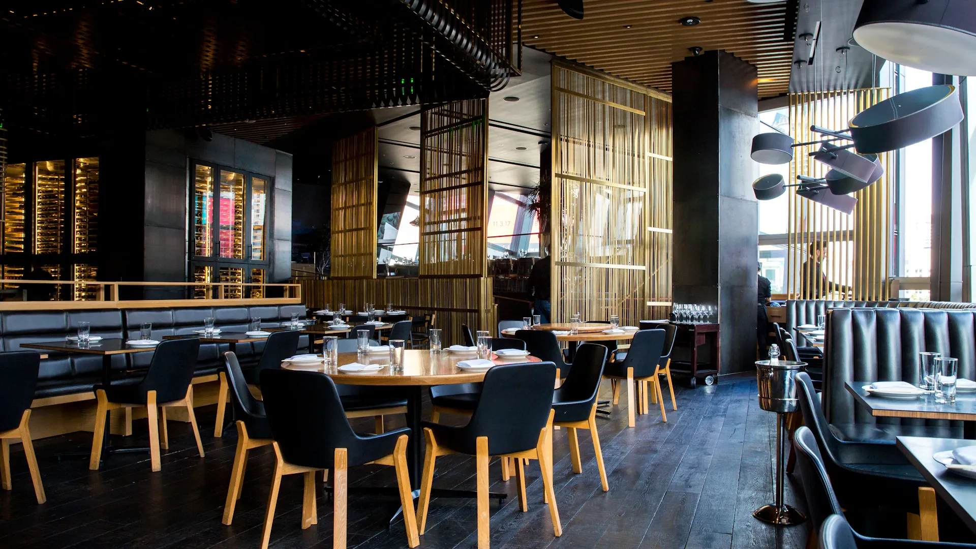Restaurants AI Hero